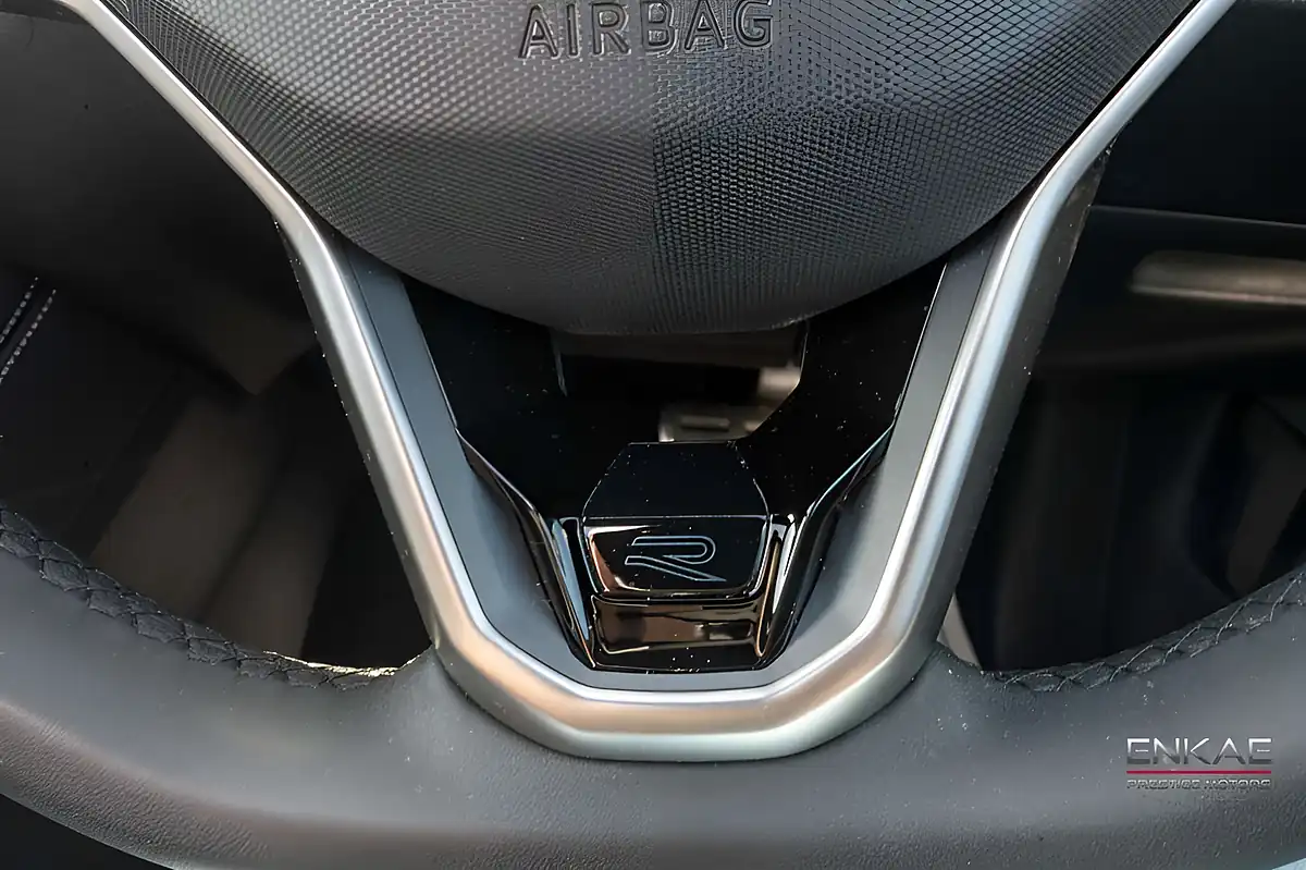 Used 2025 Volkswagen Tiguan R-Line Grey - Interior and Exterior details 15