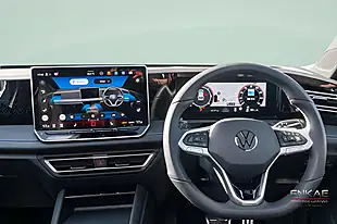 Used 2025 Volkswagen Tiguan R-Line Grey - Interior and Exterior details 16