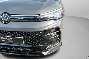Used 2025 Volkswagen Tiguan R-Line Grey - Interior and Exterior details 9