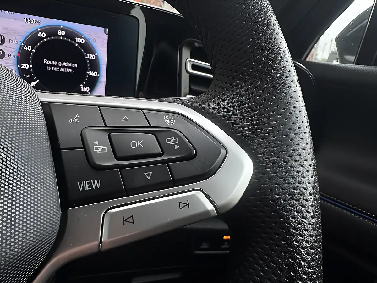Used 2025 Volkswagen Tiguan R-Line Grey - Interior and Exterior details 13
