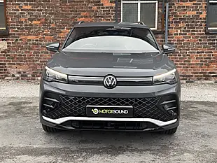 Used 2025 Volkswagen Tiguan R-Line Grey - Interior and Exterior details 2