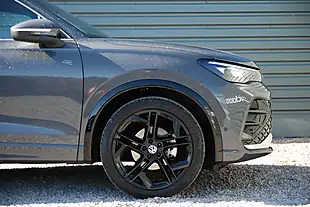 Used 2025 Volkswagen Tiguan R-Line Grey - Interior and Exterior details 13