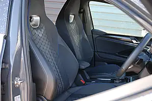 Used 2025 Volkswagen Tiguan R-Line Grey - Interior and Exterior details 6