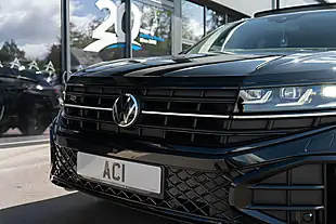 Used 2025 Volkswagen Touareg Black Edition Black - Interior and Exterior details 14