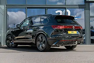 Used 2025 Volkswagen Touareg Black Edition Black - Interior and Exterior details 2