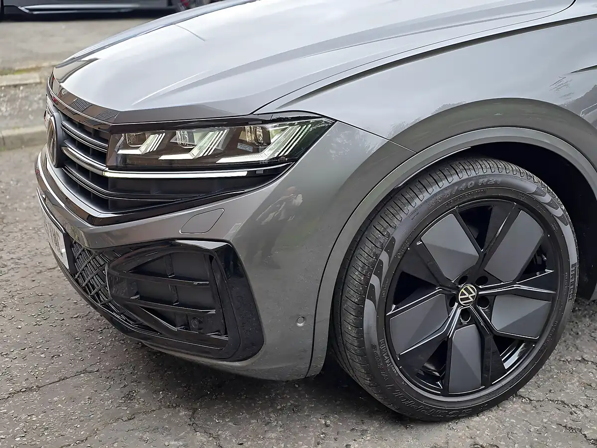 Used 2025 Volkswagen Touareg Black Edition Grey - Interior and Exterior details 11