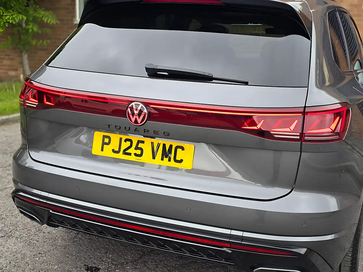 Used 2025 Volkswagen Touareg Black Edition Grey - Interior and Exterior details 12