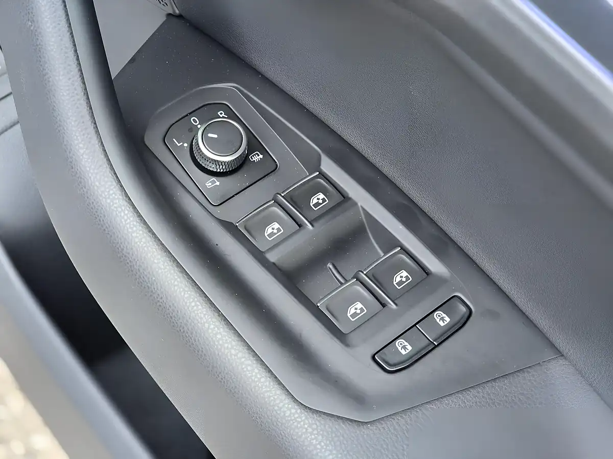 Used 2025 Volkswagen Touareg Black Edition Grey - Interior and Exterior details 15