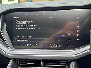 Used 2025 Volkswagen Touareg Black Edition Grey - Interior and Exterior details 17