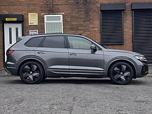 Used 2025 Volkswagen Touareg Black Edition Grey - Interior and Exterior details 2