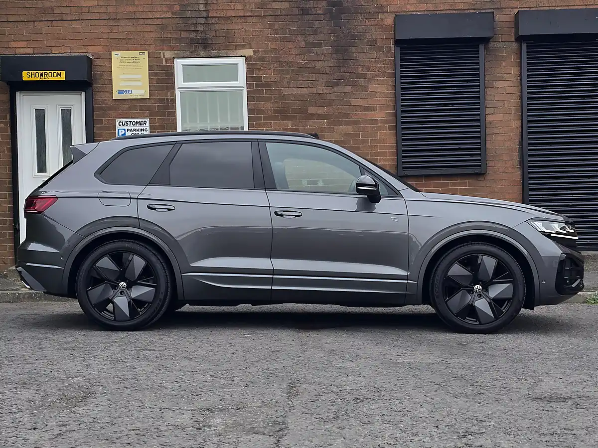 Used 2025 Volkswagen Touareg Black Edition Grey - Interior and Exterior details 2