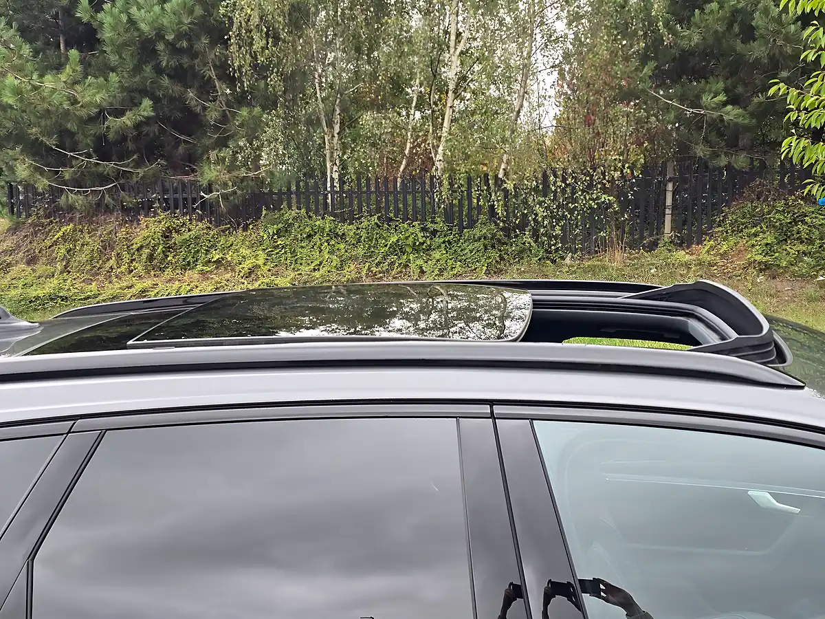 Used 2025 Volkswagen Touareg Black Edition Grey - Interior and Exterior details 6