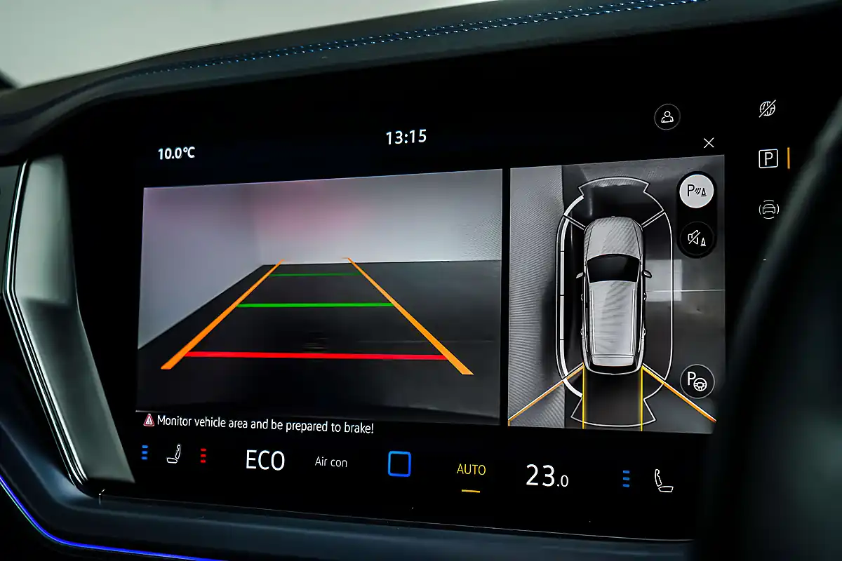 Used 2025 Volkswagen Touareg R Black - Interior and Exterior details 11