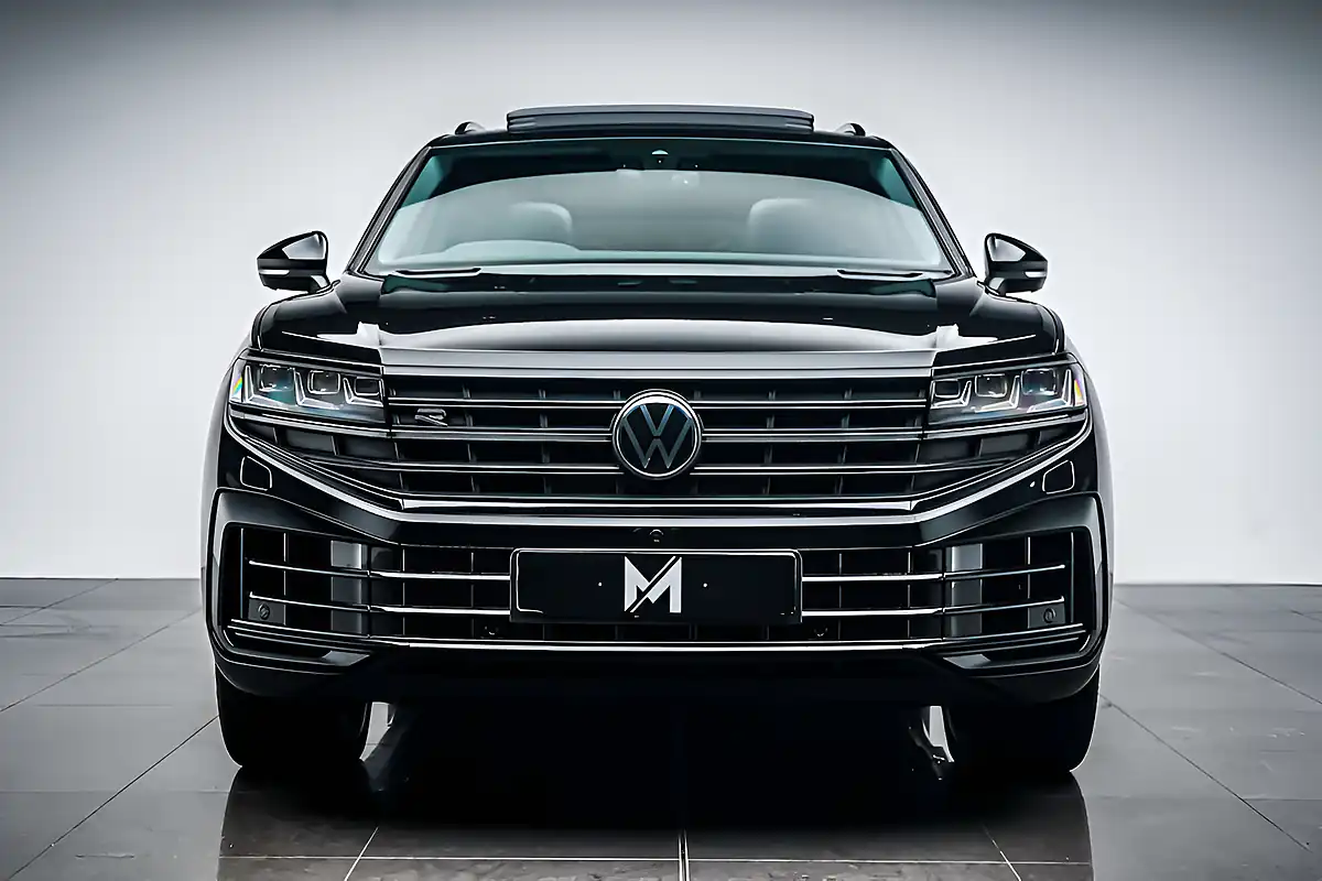 Used 2025 Volkswagen Touareg R Black - Interior and Exterior details 2