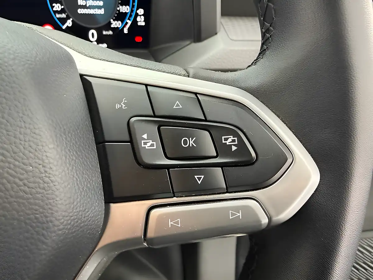 Used 2025 Volkswagen Transporter Commerce Plus White/Grey - Interior and Exterior details 19