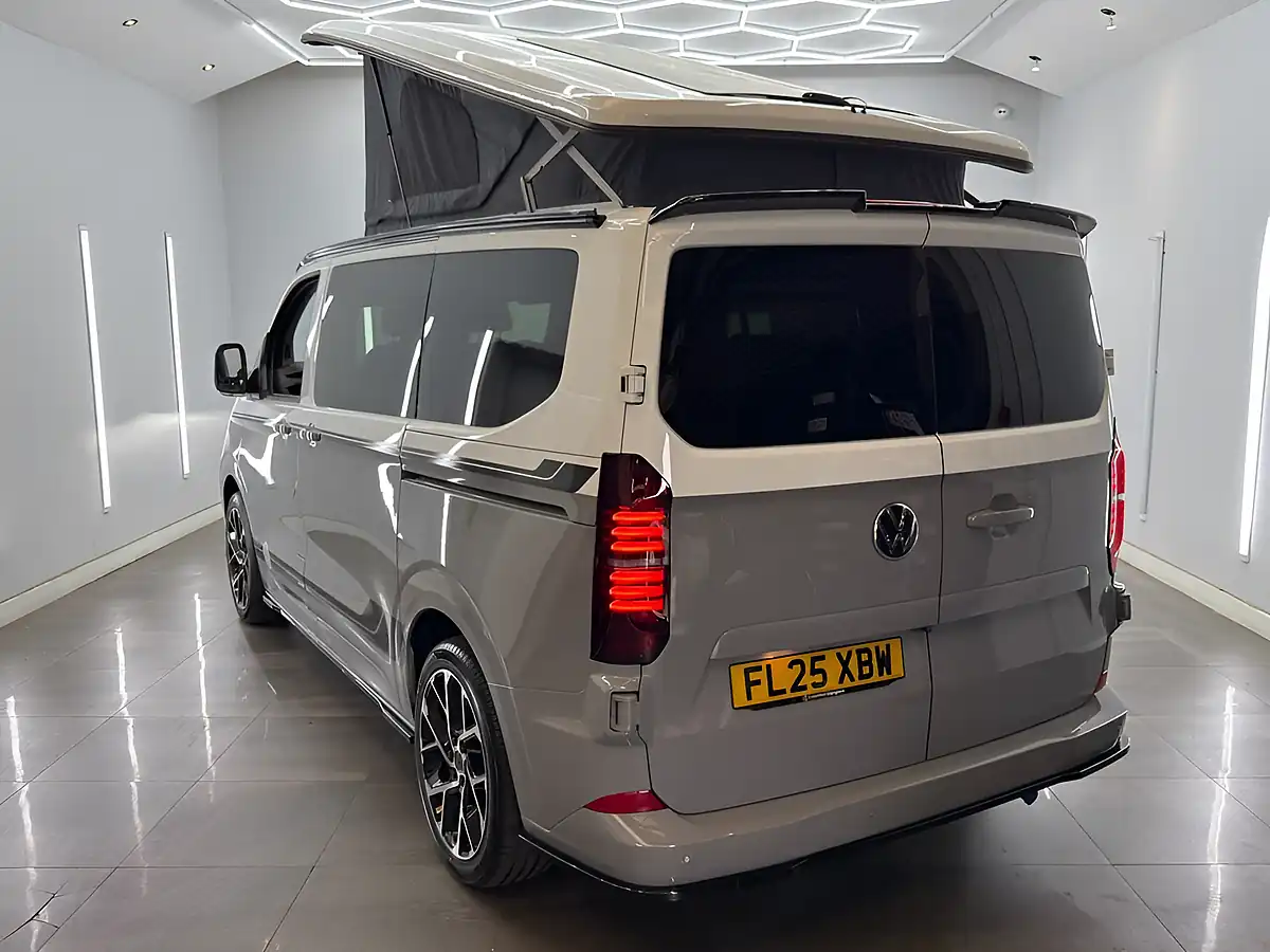 Used 2025 Volkswagen Transporter Commerce Plus White/Grey - Interior and Exterior details 5