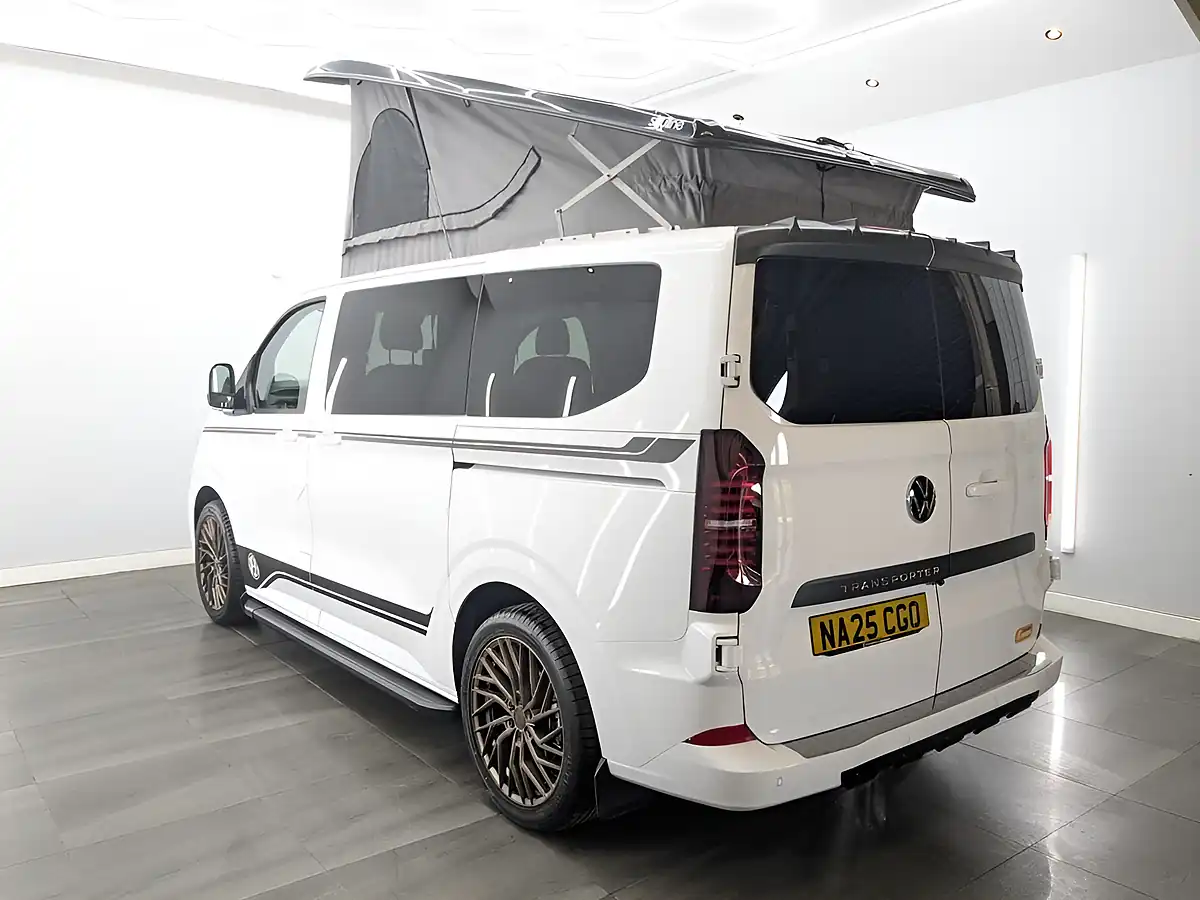 Used 2025 Volkswagen Transporter Commerce Plus White - Interior and Exterior details 8