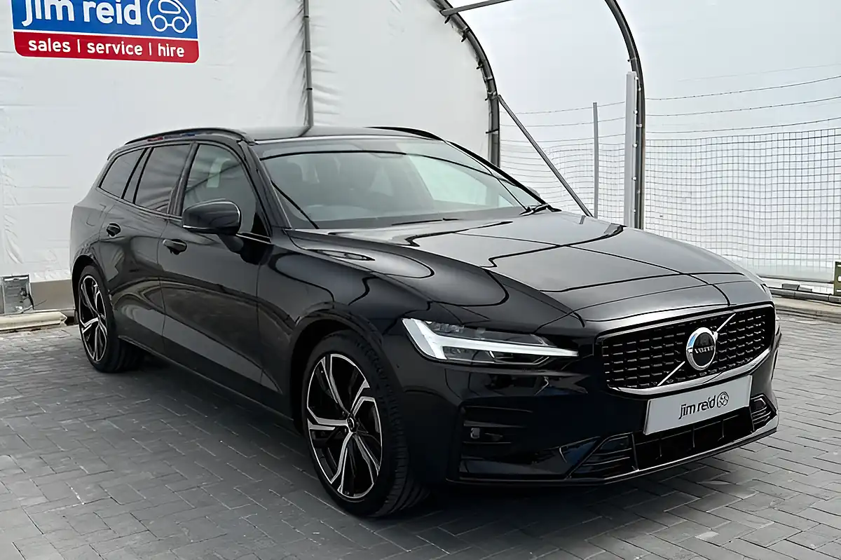 Used 2025 Volvo V60 Dark Plus Black - Interior and Exterior details 5