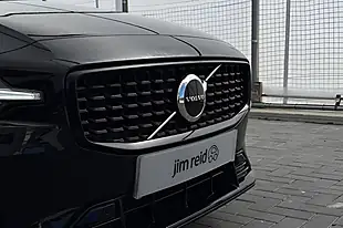 Used 2025 Volvo V60 Dark Plus Black - Interior and Exterior details 7
