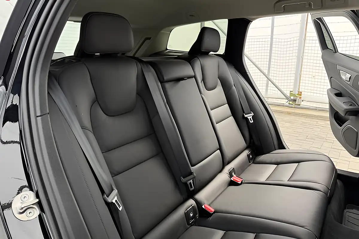 Used 2025 Volvo V60 Dark Plus Black - Interior and Exterior details 9