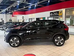 Used 2025 Volvo XC40 Plus Dark Black - Interior and Exterior details 6