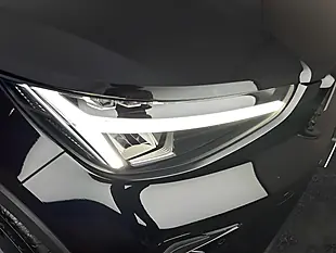 Used 2025 Volvo XC40 Plus Dark Black - Interior and Exterior details 14