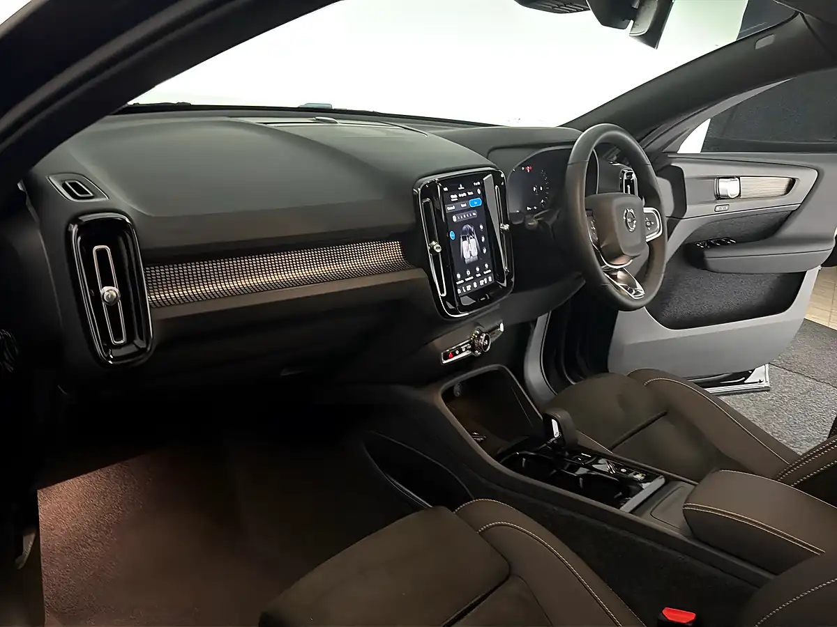 Used 2025 Volvo XC40 Plus Dark Black - Interior and Exterior details 17