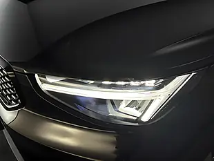 Used 2025 Volvo XC40 Plus Dark Black - Interior and Exterior details 20