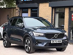 Used 2025 Volvo XC40 Plus Dark Blue - Interior and Exterior details 17