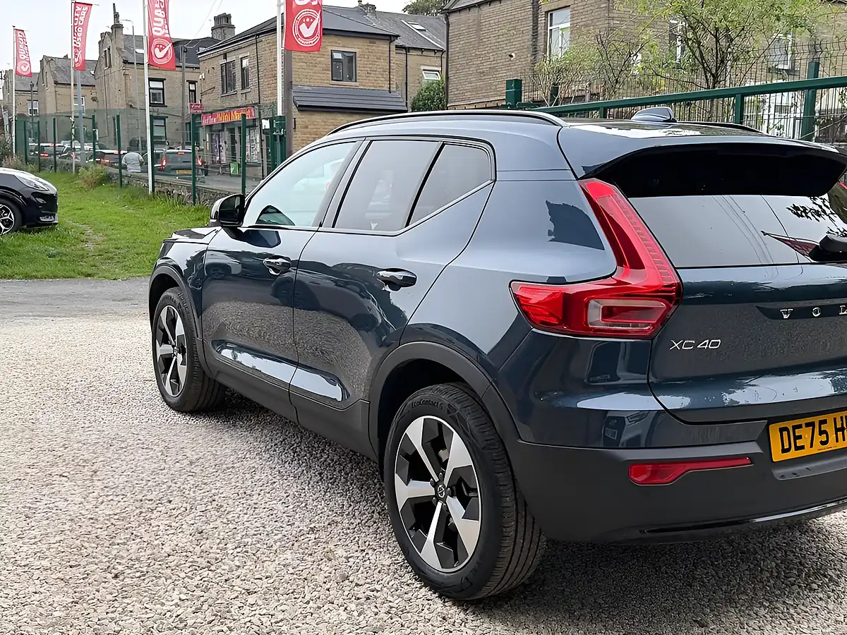Used 2025 Volvo XC40 Plus Dark Blue - Interior and Exterior details 18