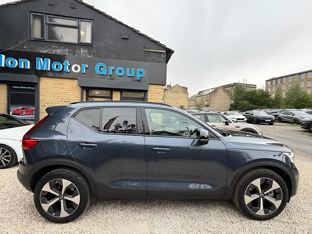 Used 2025 Volvo XC40 Plus Dark Blue - Interior and Exterior details 8