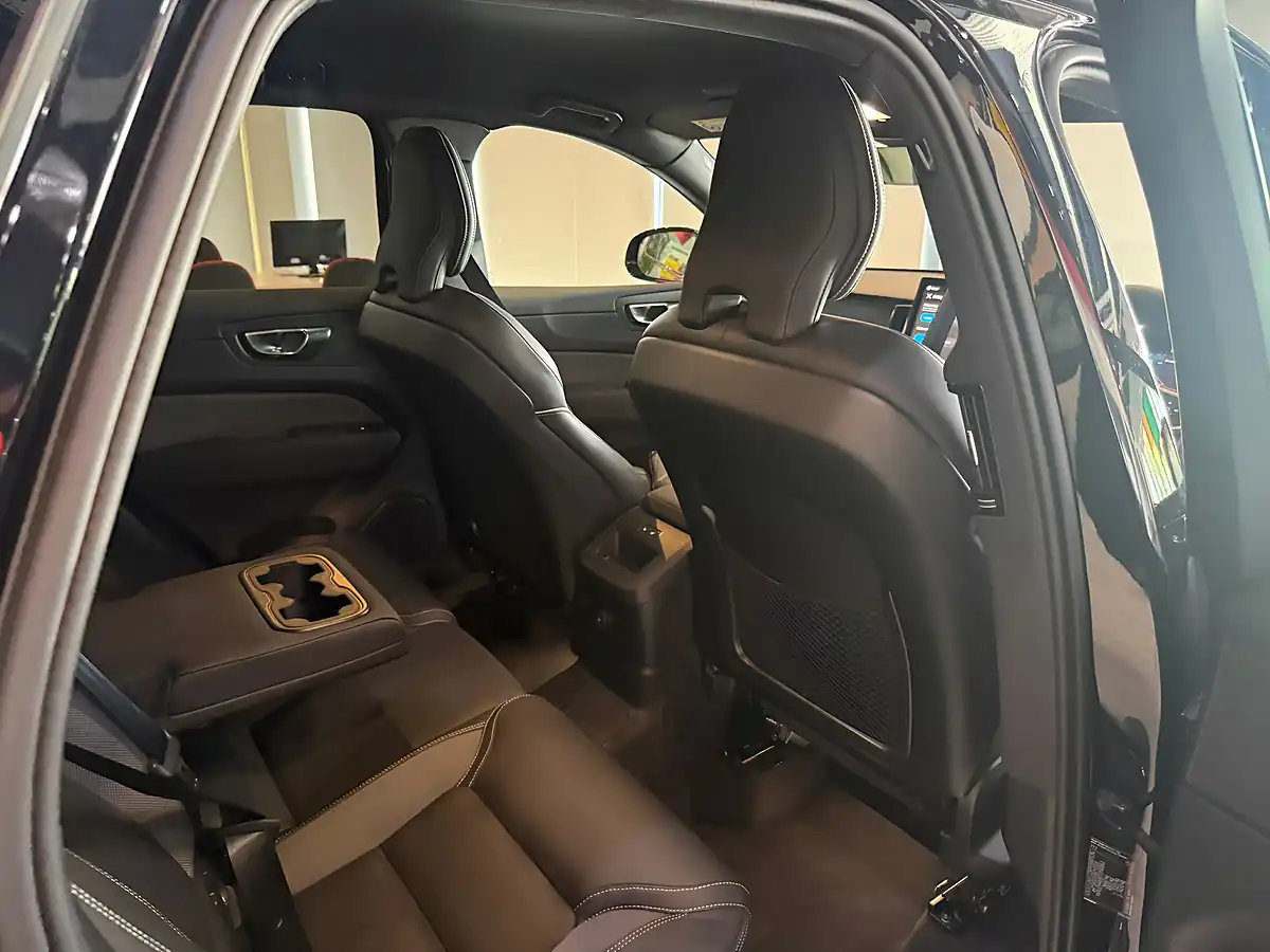 Used 2025 Volvo XC60 Black Edition Plus Black - Interior and Exterior details 13