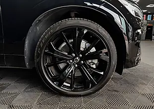 Used 2025 Volvo XC60 Plus Black Edition Black - Interior and Exterior details 18