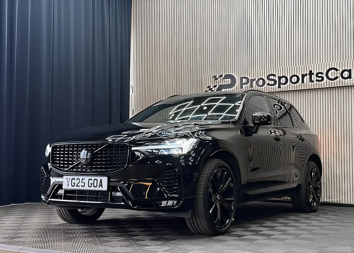 Used 2025 Volvo XC60 Plus Black Edition Black - Interior and Exterior details 8