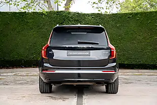 Used 2025 Volvo XC90 Ultra Bright Onyx Black - Interior and Exterior details 8