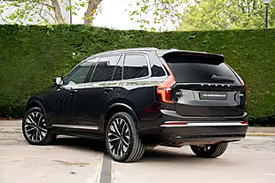Used 2025 Volvo XC90 Ultra Bright Onyx Black - Interior and Exterior details 9