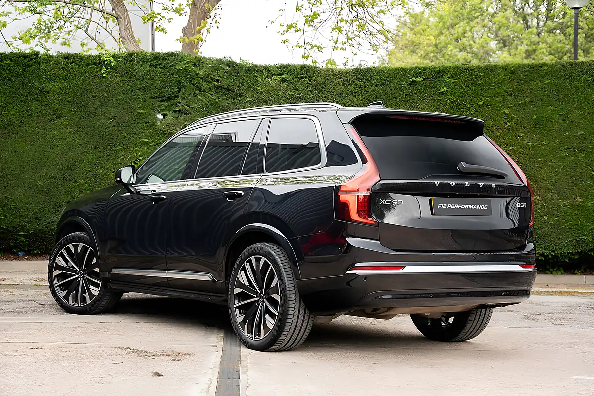 Used 2025 Volvo XC90 Ultra Bright Onyx Black - Interior and Exterior details 9
