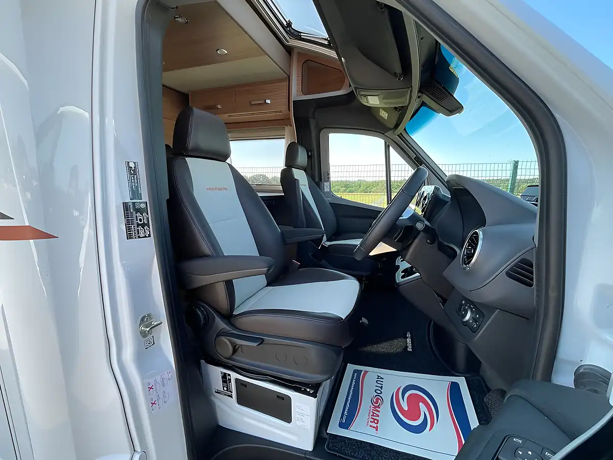 Used 2025 Weinsberg Caracompact 640 Meg Suite Edition White - Interior and Exterior details 2