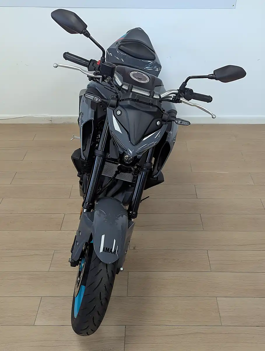 Used 2025 Yamaha MT-03 300 Hyper-Naked Grey - Interior and Exterior details 12