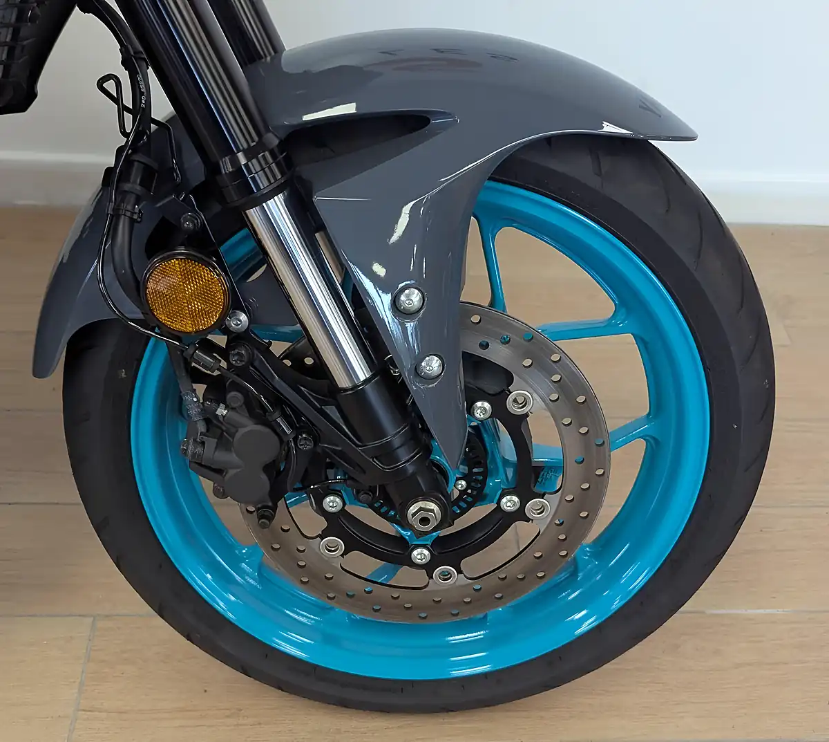 Used 2025 Yamaha MT-03 300 Hyper-Naked Grey - Interior and Exterior details 20