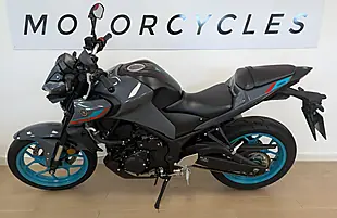 Used 2025 Yamaha MT-03 300 Hyper-Naked Grey - Interior and Exterior details 3