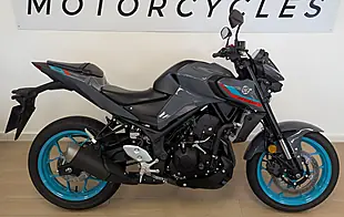 Used 2025 Yamaha MT-03 300 Hyper-Naked Grey - Interior and Exterior details 5