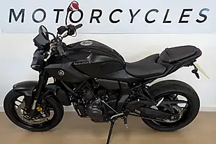 Used 2025 Yamaha MT-07 Hyper-Naked Black - Interior and Exterior details 14