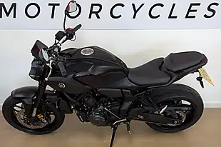 Used 2025 Yamaha MT-07 Hyper-Naked Black - Interior and Exterior details 15