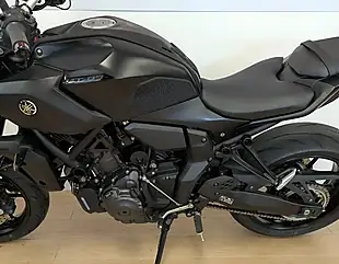 Used 2025 Yamaha MT-07 Hyper-Naked Black - Interior and Exterior details 18
