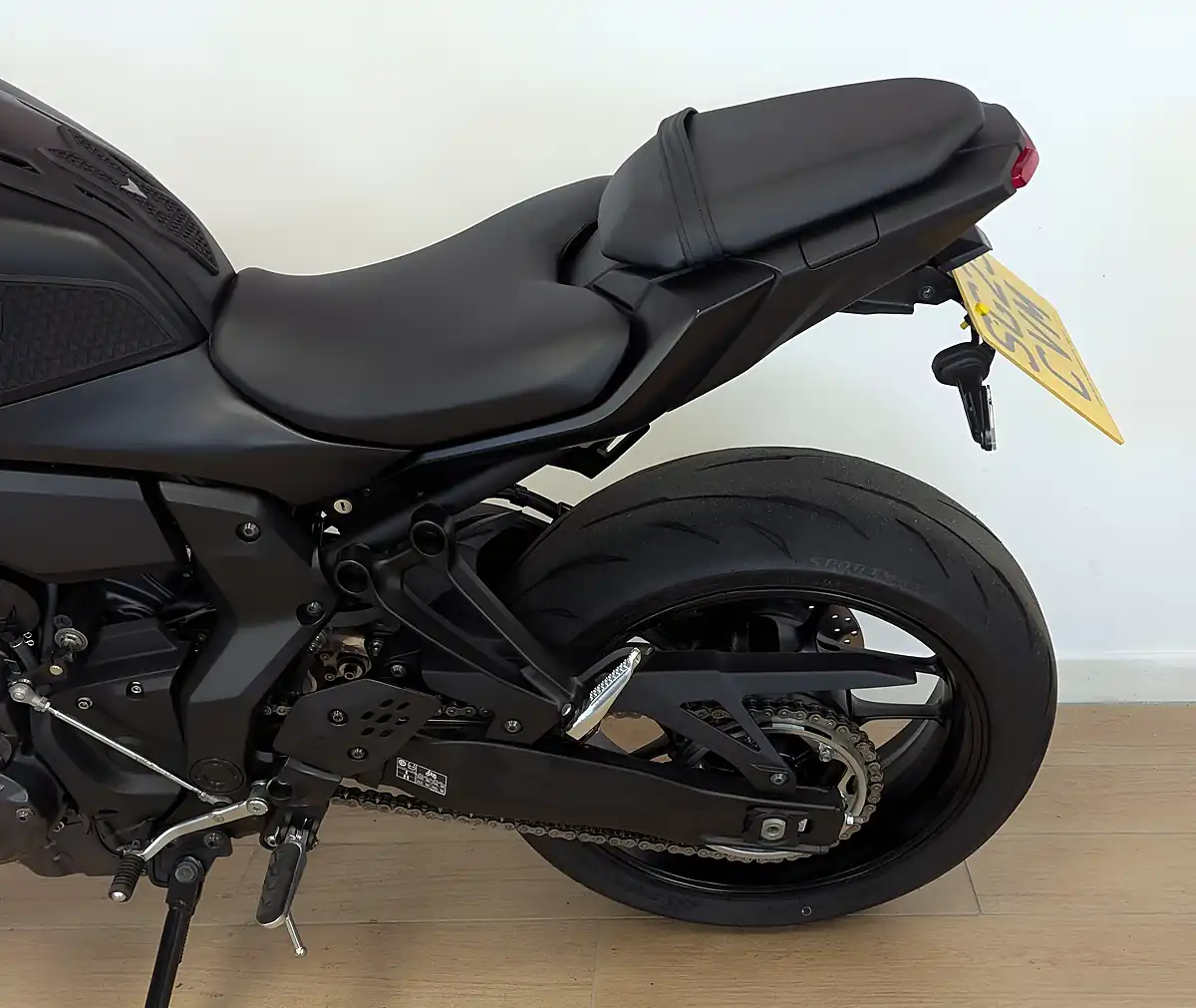 Used 2025 Yamaha MT-07 Hyper-Naked Black - Interior and Exterior details 19