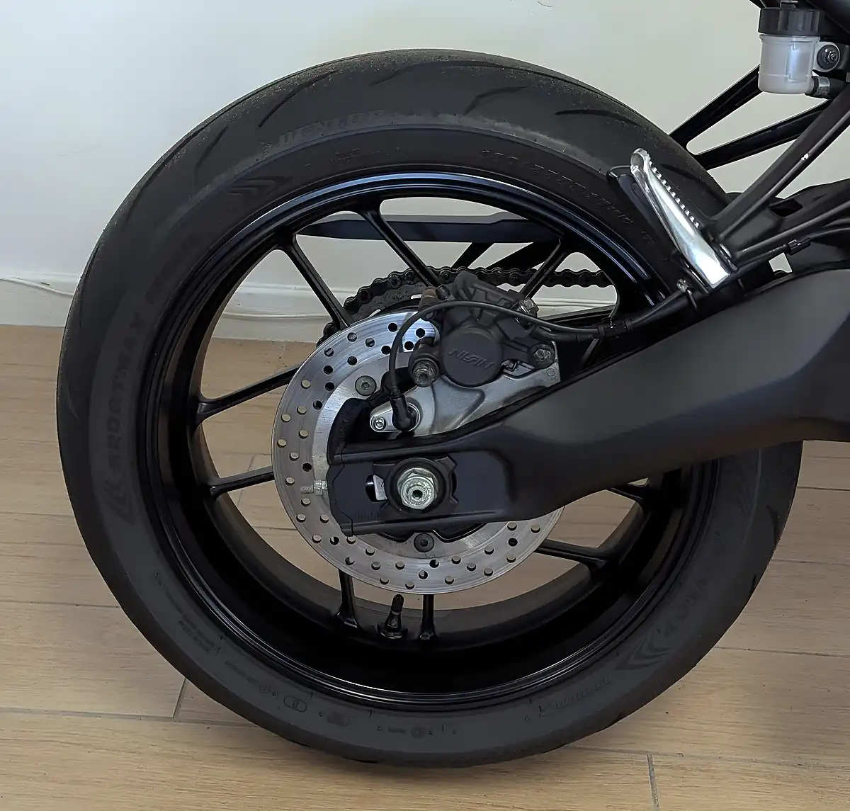 Used 2025 Yamaha MT-07 Hyper-Naked Black - Interior and Exterior details 3