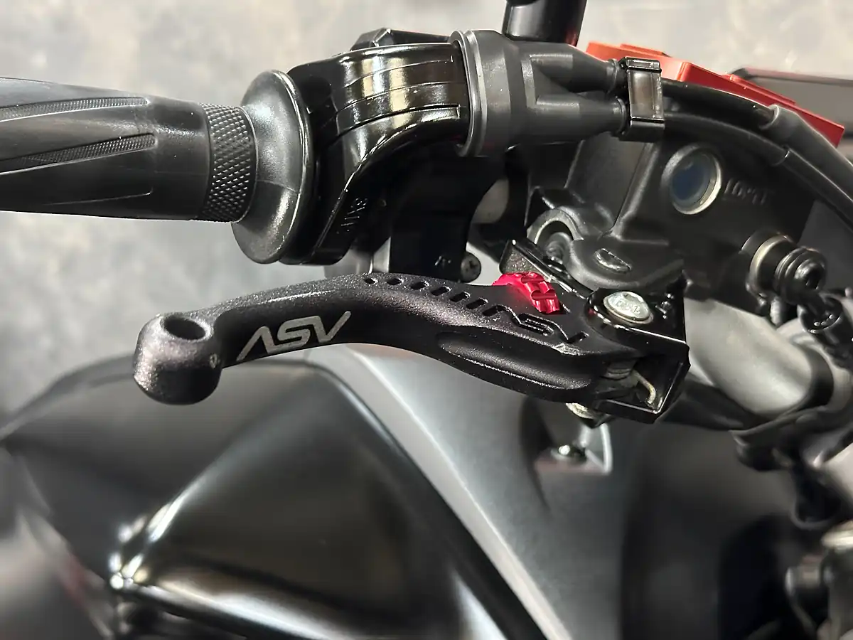 Used 2025 Yamaha MT-07 Hyper-Naked Black - Interior and Exterior details 14