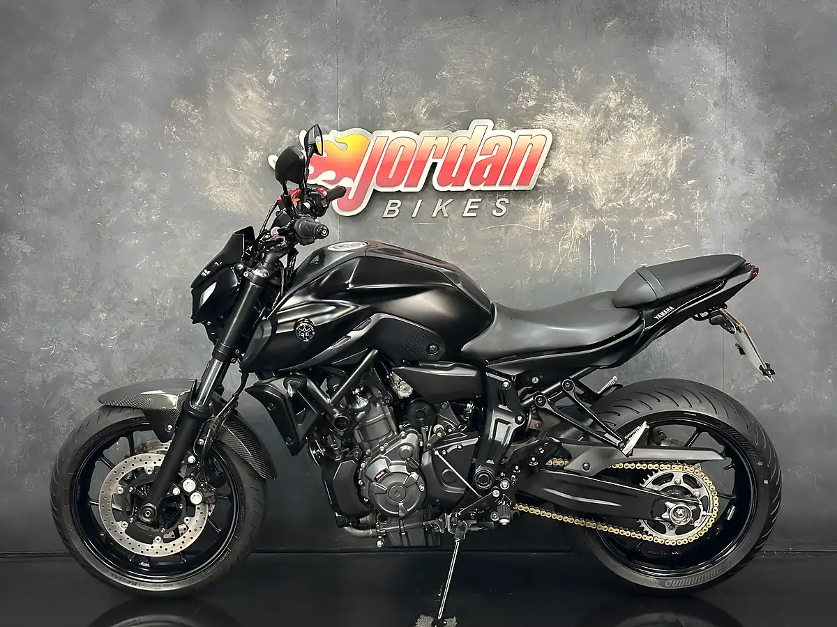 Used 2025 Yamaha MT-07 Hyper-Naked Black - Interior and Exterior details 2