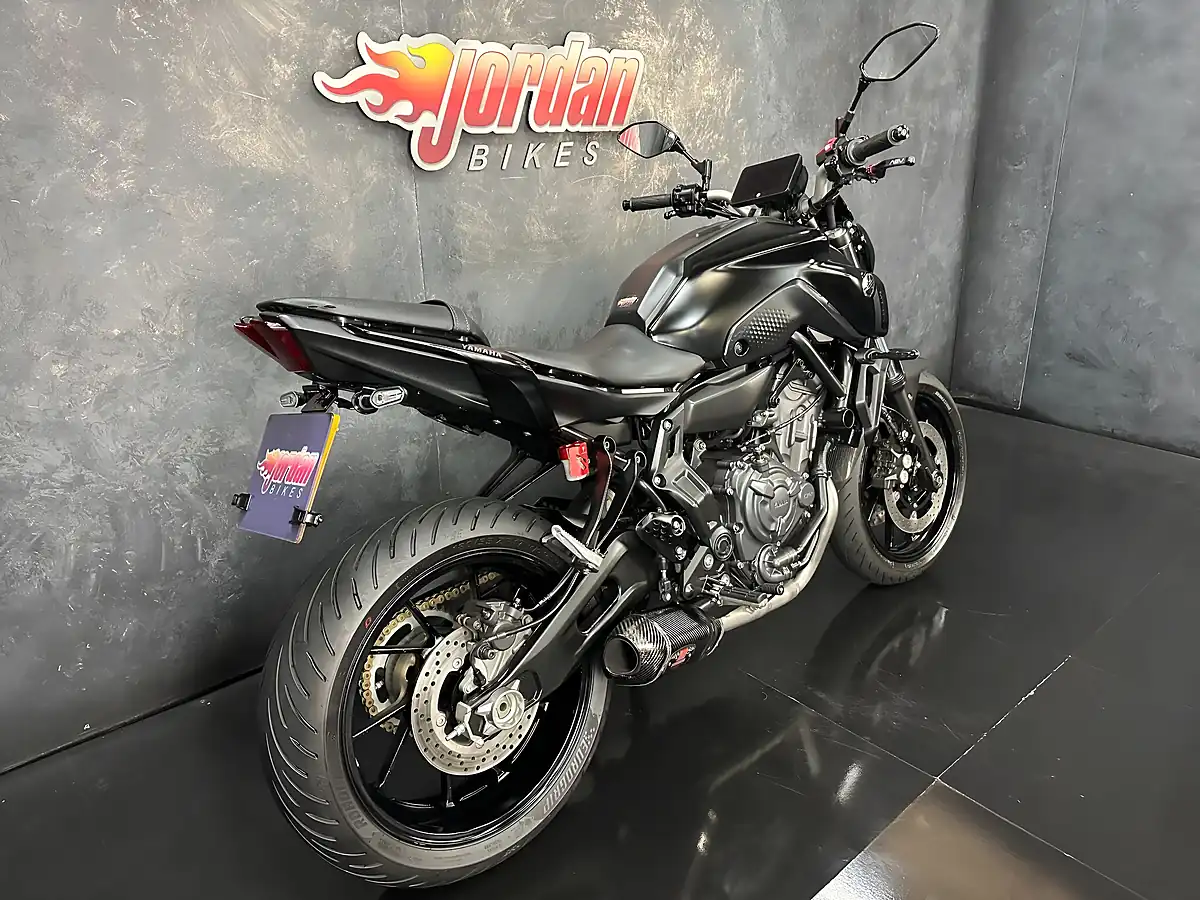 Used 2025 Yamaha MT-07 Hyper-Naked Black - Interior and Exterior details 6